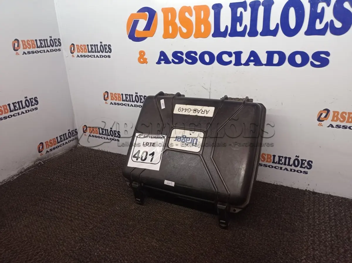 LOTE 401 - 01 BAFÔMETRO MARCA DRAGER. (NO ESTADO) ATENÇÃO! FAZER A VISITAÇÃO ANTES DE ARREMATAR, NÃO SABEMOS SE FUNCIONA. LEILÃO NÃO TEM GARANTIA E NEM DEVOLUÇÃO, SUJEITO A POSSÍVEIS AVARIAS VISÍVEIS/OCULTAS E/OU AUSÊNCIA DE COMPONENTES.