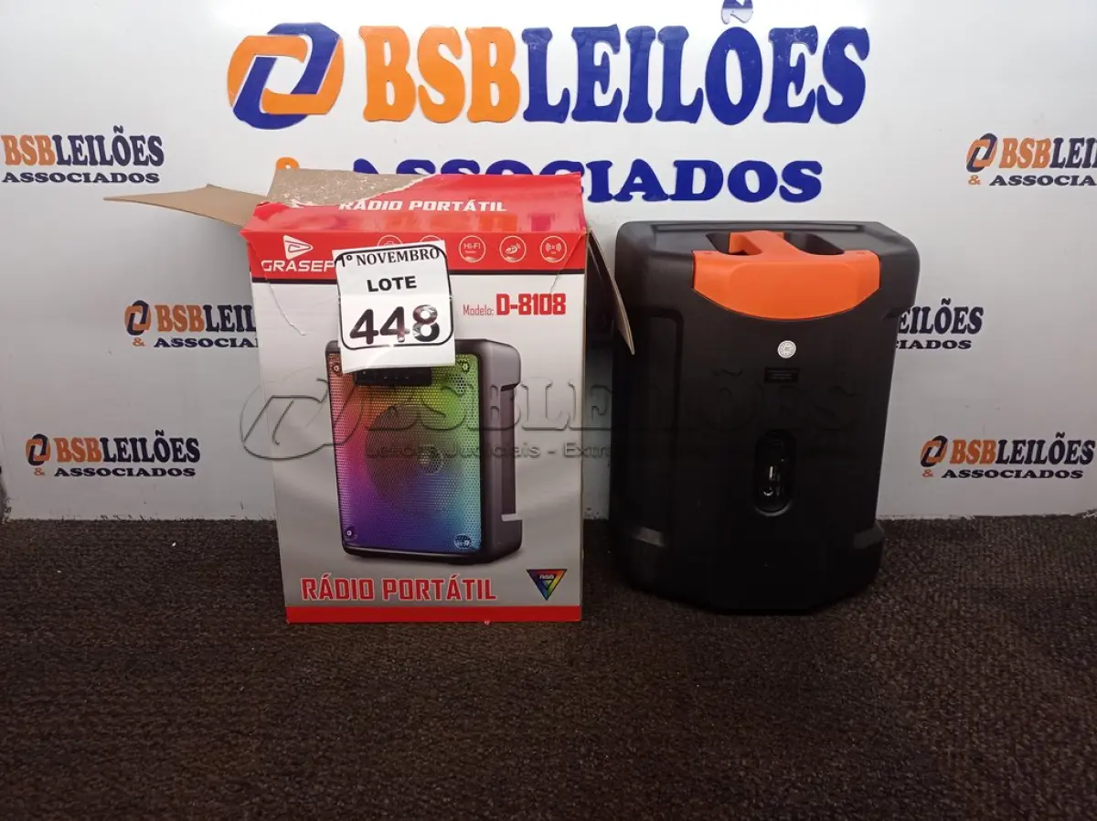 LOTE 448 - 01 CAIXA DE SOM PORTÁTIL GRASEP MODELO D-8108. (NOVO) (NO ESTADO) ATENÇÃO! FAZER A VISITAÇÃO ANTES DE ARREMATAR, NÃO SABEMOS SE FUNCIONA. LEILÃO NÃO TEM GARANTIA E NEM DEVOLUÇÃO, SUJEITO A POSSÍVEIS AVARIAS VISÍVEIS/OCULTAS E/OU AUSÊNCIA DE COMPONENTES.