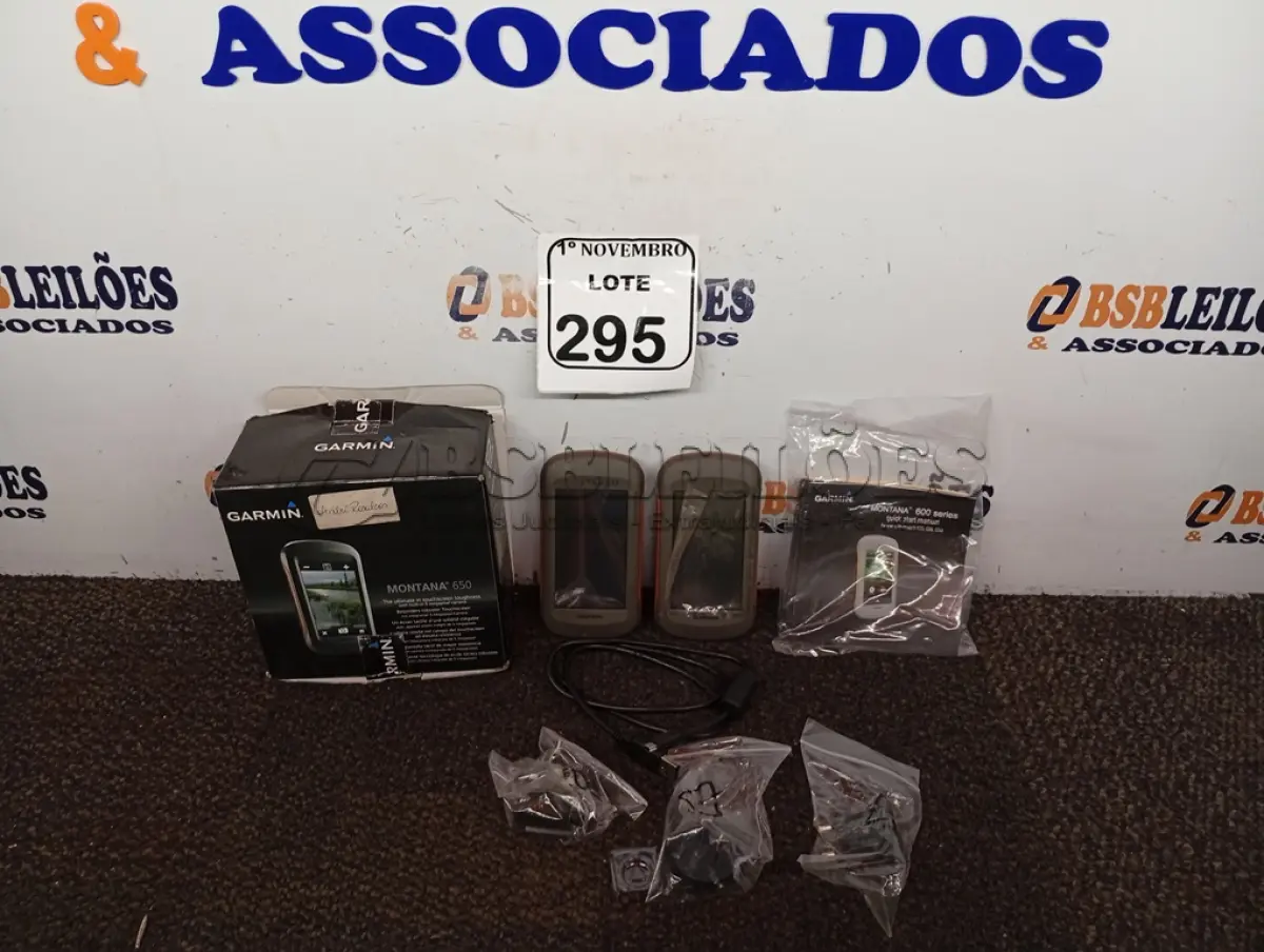LOTE 295 - 01 PAR DE GPS MARCA GARMIN. (NO ESTADO) ATENÇÃO! FAZER A VISITAÇÃO ANTES DE ARREMATAR, NÃO SABEMOS SE FUNCIONA. LEILÃO NÃO TEM GARANTIA E NEM DEVOLUÇÃO, SUJEITO A POSSÍVEIS AVARIAS VISÍVEIS/OCULTAS E/OU AUSÊNCIA DE COMPONENTES.