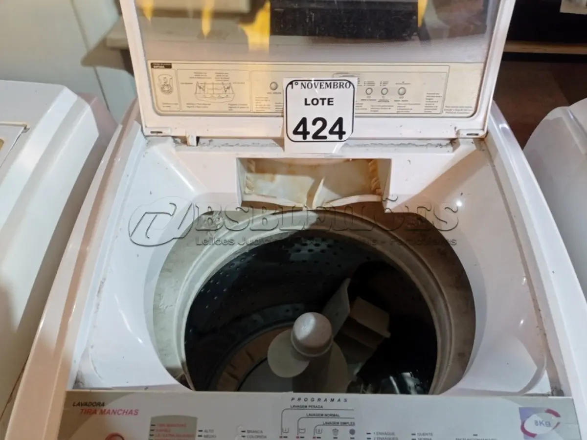 LOTE 424 - 01 MÁQUINA DE LAVAR MARCA BRASTEMP 08KG. (NO ESTADO) ATENÇÃO! FAZER A VISITAÇÃO ANTES DE ARREMATAR, NÃO SABEMOS SE FUNCIONA. LEILÃO NÃO TEM GARANTIA E NEM DEVOLUÇÃO, SUJEITO A POSSÍVEIS AVARIAS VISÍVEIS/OCULTAS E/OU AUSÊNCIA DE COMPONENTES.