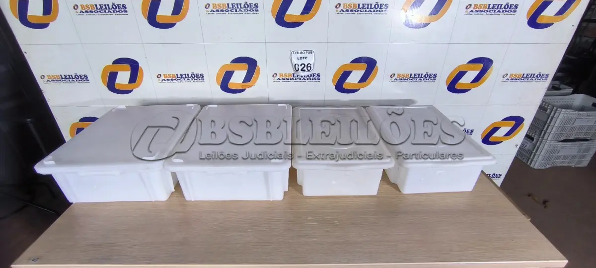 LOTE 026 - 04 CAIXAS ORGANIZADORAS EM PLÁSTICO. (NO ESTADO) ATENÇÃO! FAZER A VISITAÇÃO ANTES DE ARREMATAR, NÃO SABEMOS SE FUNCIONA. LEILÃO NÃO TEM GARANTIA E NEM DEVOLUÇÃO, SUJEITO A POSSÍVEIS AVARIAS VISÍVEIS/OCULTAS E/OU AUSÊNCIA DE COMPONENTES.