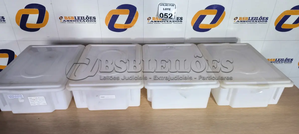 LOTE 052 - 04 CAIXAS ORGANIZADORAS EM PLÁSTICO. (NO ESTADO) ATENÇÃO! FAZER A VISITAÇÃO ANTES DE ARREMATAR, NÃO SABEMOS SE FUNCIONA. LEILÃO NÃO TEM GARANTIA E NEM DEVOLUÇÃO, SUJEITO A POSSÍVEIS AVARIAS VISÍVEIS/OCULTAS E/OU AUSÊNCIA DE COMPONENTES.