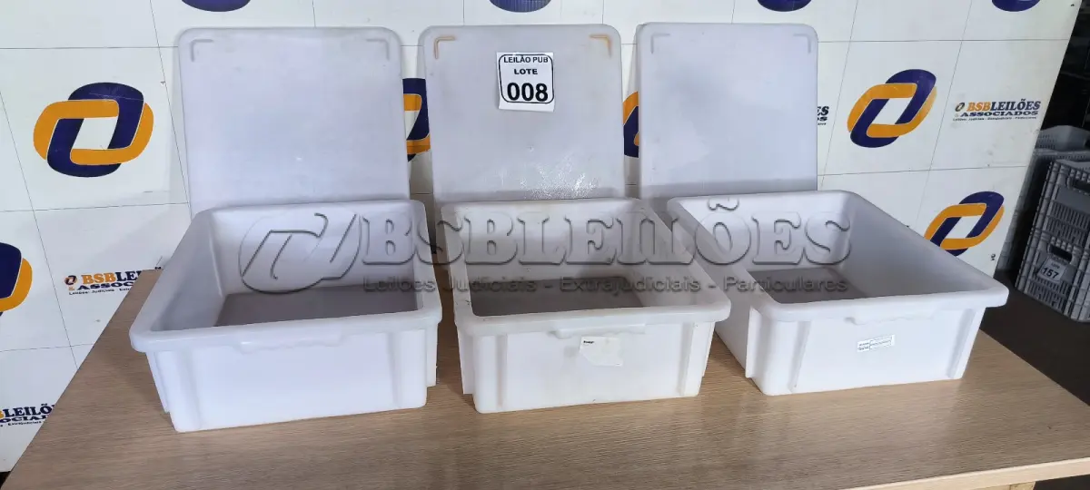 LOTE 008 - 03 CAIXAS ORGANIZADORAS EM PLÁSTICO. (NO ESTADO) ATENÇÃO! FAZER A VISITAÇÃO ANTES DE ARREMATAR, NÃO SABEMOS SE FUNCIONA. LEILÃO NÃO TEM GARANTIA E NEM DEVOLUÇÃO, SUJEITO A POSSÍVEIS AVARIAS VISÍVEIS/OCULTAS E/OU AUSÊNCIA DE COMPONENTES.