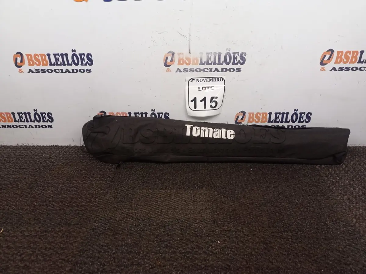 LOTE 115 - 01 TRIPÉ P/ CÂMERA FOTOGRÁFICA MARCA TOMATE. (NO ESTADO) ATENÇÃO! FAZER A VISITAÇÃO ANTES DE ARREMATAR, NÃO SABEMOS SE FUNCIONA. LEILÃO NÃO TEM GARANTIA E NEM DEVOLUÇÃO, SUJEITO A POSSÍVEIS AVARIAS VISÍVEIS/OCULTAS E/OU AUSÊNCIA DE COMPONENTES.