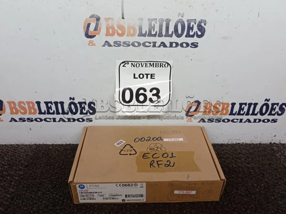 LOTE 063 - 01 TABLET MARCA MOTOROLA MODELO ET1 S/CARREGADOR. (NO ESTADO) ATENÇÃO! FAZER A VISITAÇÃO ANTES DE ARREMATAR, NÃO SABEMOS SE FUNCIONA. LEILÃO NÃO TEM GARANTIA E NEM DEVOLUÇÃO, SUJEITO A POSSÍVEIS AVARIAS VISÍVEIS/OCULTAS E/OU AUSÊNCIA DE COMPONENTES.