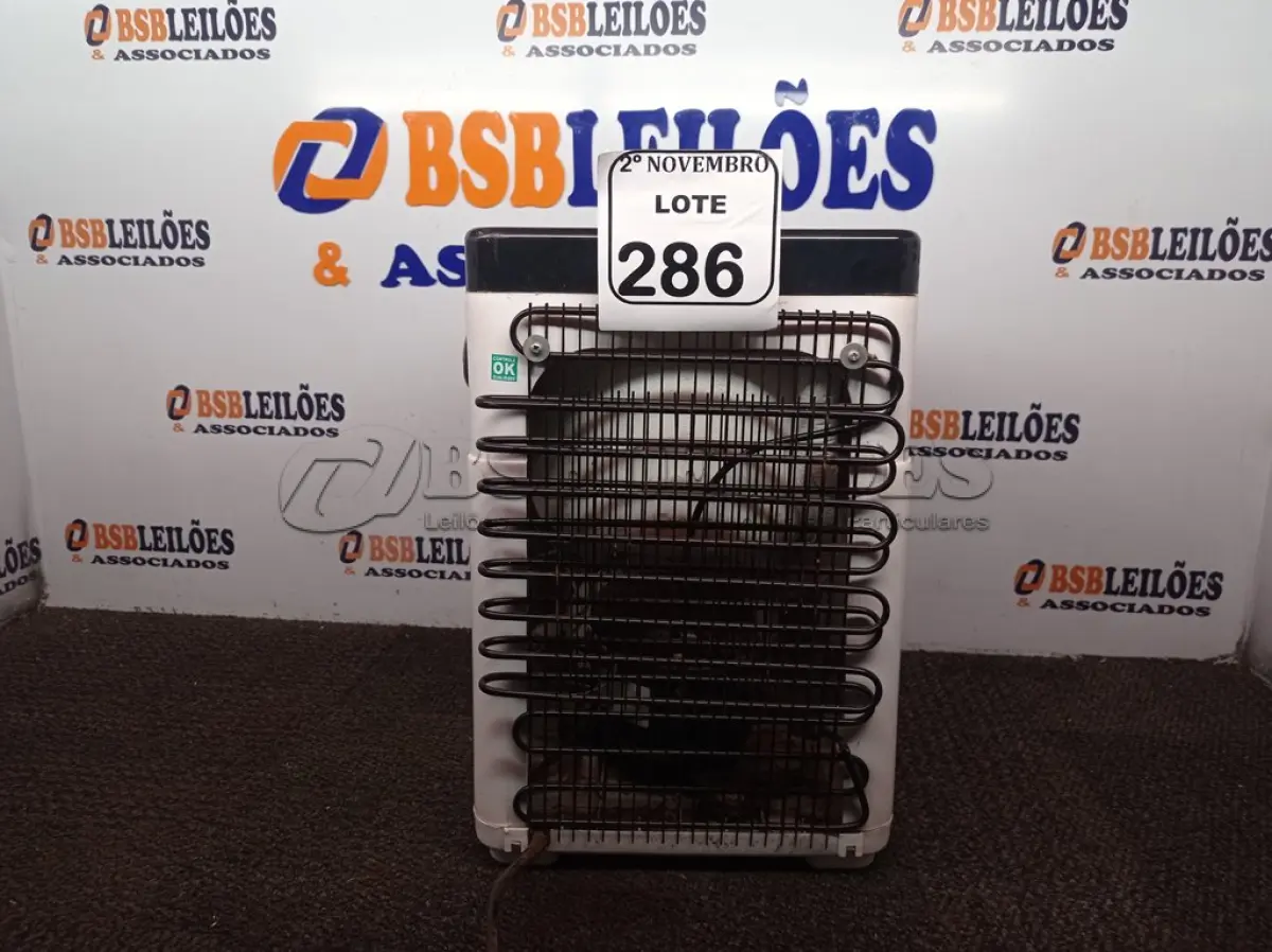 LOTE 286 - 01 PURIFICADOR DE ÁGUA 220V. (NO ESTADO) ATENÇÃO! FAZER A VISITAÇÃO ANTES DE ARREMATAR, NÃO SABEMOS SE FUNCIONA. LEILÃO NÃO TEM GARANTIA E NEM DEVOLUÇÃO, SUJEITO A POSSÍVEIS AVARIAS VISÍVEIS/OCULTAS E/OU AUSÊNCIA DE COMPONENTES.