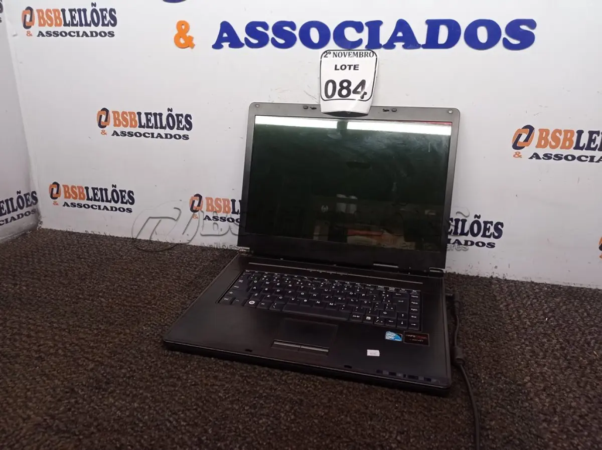 LOTE 084 - 01 NOTEBOOK MARCA ITAUTEC. (NO ESTADO) ATENÇÃO! FAZER A VISITAÇÃO ANTES DE ARREMATAR, NÃO SABEMOS SE FUNCIONA. LEILÃO NÃO TEM GARANTIA E NEM DEVOLUÇÃO, SUJEITO A POSSÍVEIS AVARIAS VISÍVEIS/OCULTAS E/OU AUSÊNCIA DE COMPONENTES.