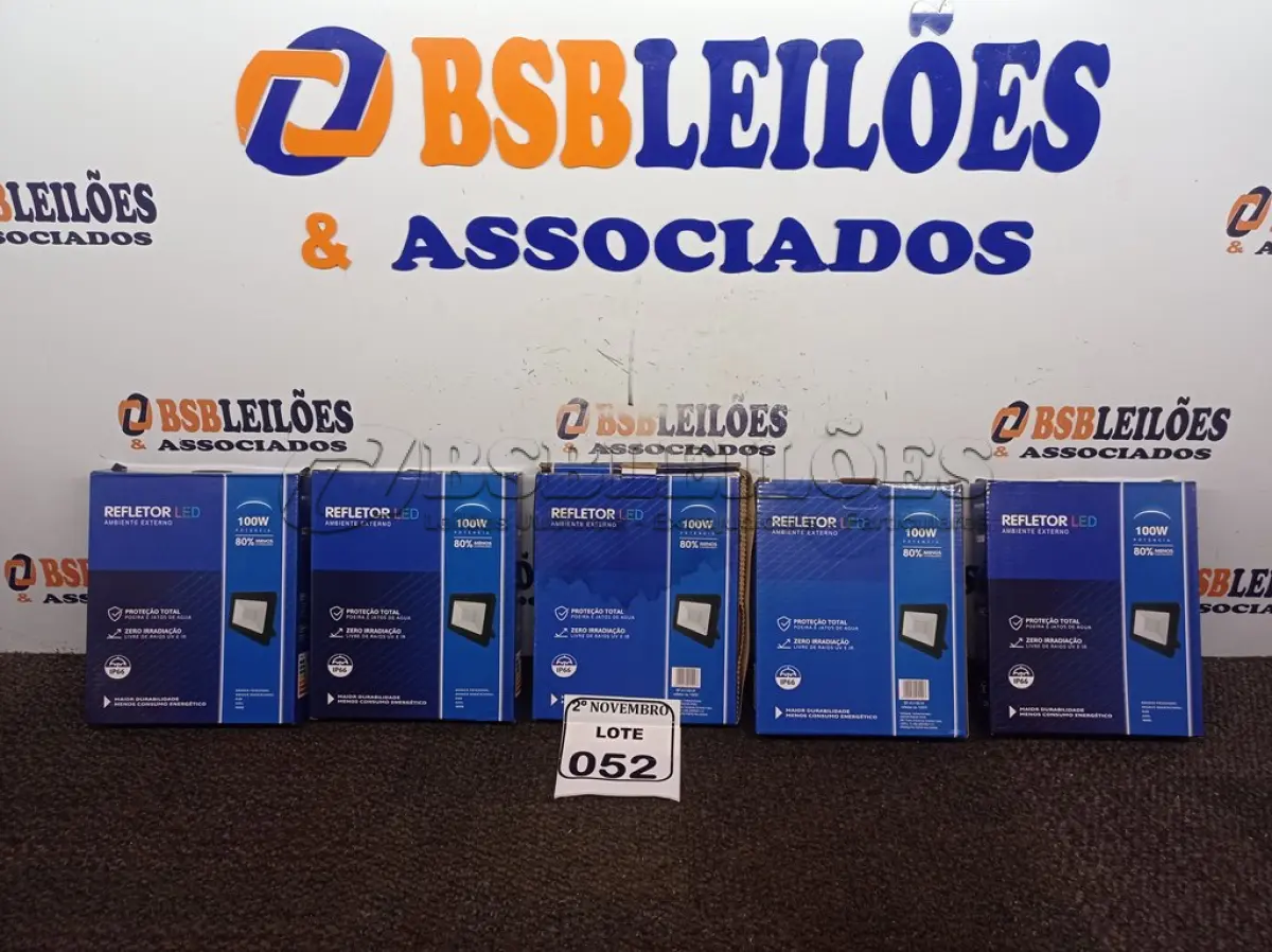 LOTE 052 - 05 REFLETORES LED AMBIENTE EXTERNO 100W(NOVO). (NO ESTADO) ATENÇÃO! FAZER A VISITAÇÃO ANTES DE ARREMATAR, NÃO SABEMOS SE FUNCIONA. LEILÃO NÃO TEM GARANTIA E NEM DEVOLUÇÃO, SUJEITO A POSSÍVEIS AVARIAS VISÍVEIS/OCULTAS E/OU AUSÊNCIA DE COMPONENTES.