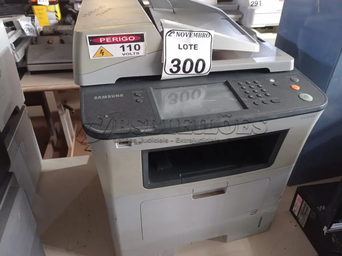 LOTE 300 - 01 IMPRESSORA MULTIFUNCIONAL MARCA SAMSUNG MODELO SCX5835FN. (NO ESTADO) ATENÇÃO! FAZER A VISITAÇÃO ANTES DE ARREMATAR, NÃO SABEMOS SE FUNCIONA. LEILÃO NÃO TEM GARANTIA E NEM DEVOLUÇÃO, SUJEITO A POSSÍVEIS AVARIAS VISÍVEIS/OCULTAS E/OU AUSÊNCIA DE COMPONENTES.