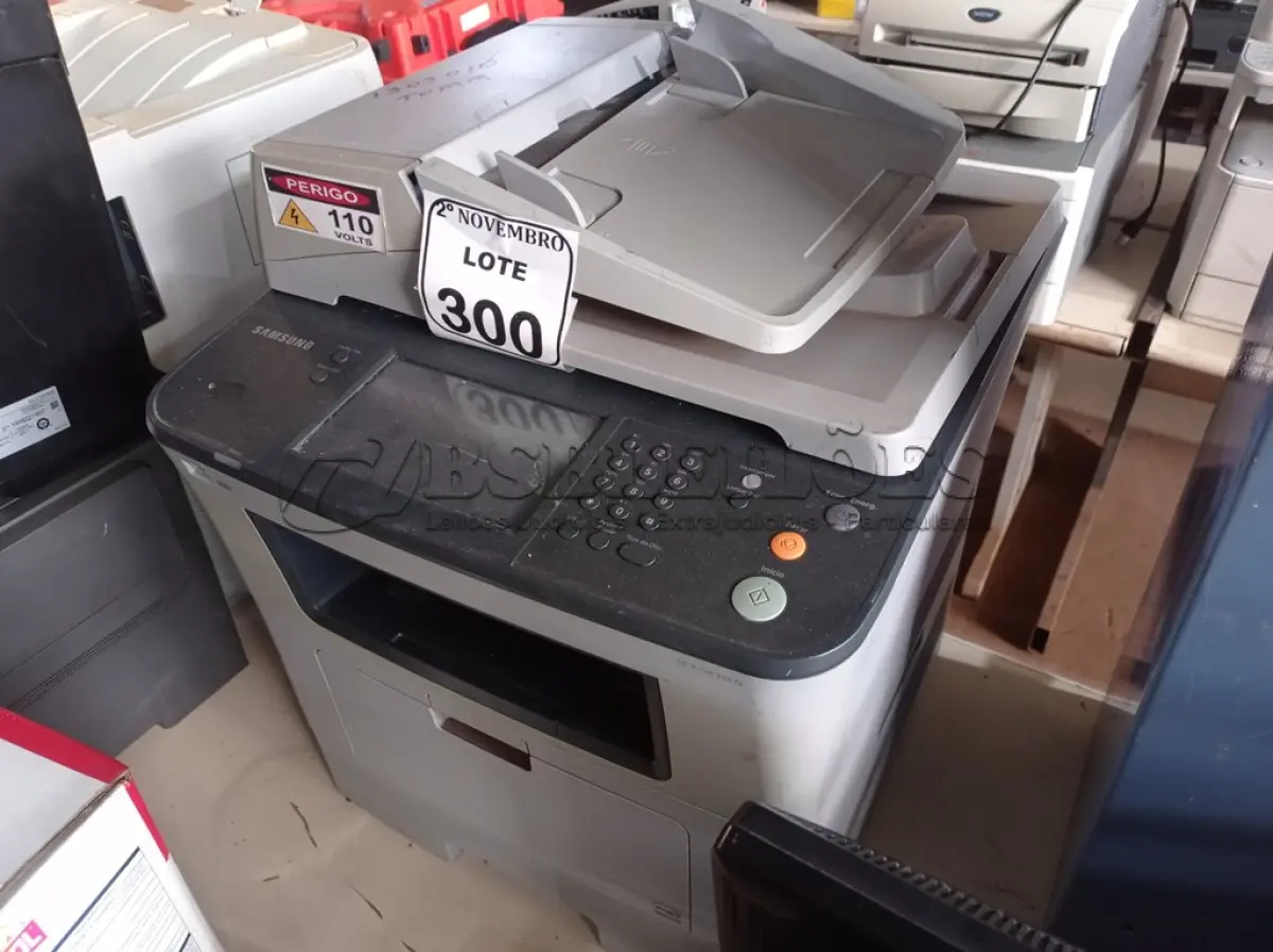 LOTE 300 - 01 IMPRESSORA MULTIFUNCIONAL MARCA SAMSUNG MODELO SCX5835FN. (NO ESTADO) ATENÇÃO! FAZER A VISITAÇÃO ANTES DE ARREMATAR, NÃO SABEMOS SE FUNCIONA. LEILÃO NÃO TEM GARANTIA E NEM DEVOLUÇÃO, SUJEITO A POSSÍVEIS AVARIAS VISÍVEIS/OCULTAS E/OU AUSÊNCIA DE COMPONENTES.
