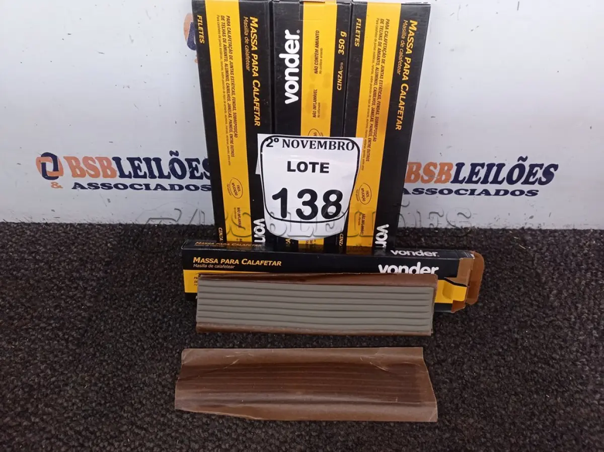 LOTE 138 - 04 MASSAS PARA CALAFETAR MARCA VONDER(NOVO). (NO ESTADO) ATENÇÃO! FAZER A VISITAÇÃO ANTES DE ARREMATAR, NÃO SABEMOS SE FUNCIONA. LEILÃO NÃO TEM GARANTIA E NEM DEVOLUÇÃO, SUJEITO A POSSÍVEIS AVARIAS VISÍVEIS/OCULTAS E/OU AUSÊNCIA DE COMPONENTES.