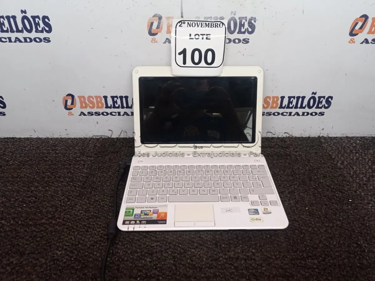 LOTE 100 - 01 NETBOOK MARCA LG. (NO ESTADO) ATENÇÃO! FAZER A VISITAÇÃO ANTES DE ARREMATAR, NÃO SABEMOS SE FUNCIONA. LEILÃO NÃO TEM GARANTIA E NEM DEVOLUÇÃO, SUJEITO A POSSÍVEIS AVARIAS VISÍVEIS/OCULTAS E/OU AUSÊNCIA DE COMPONENTES.