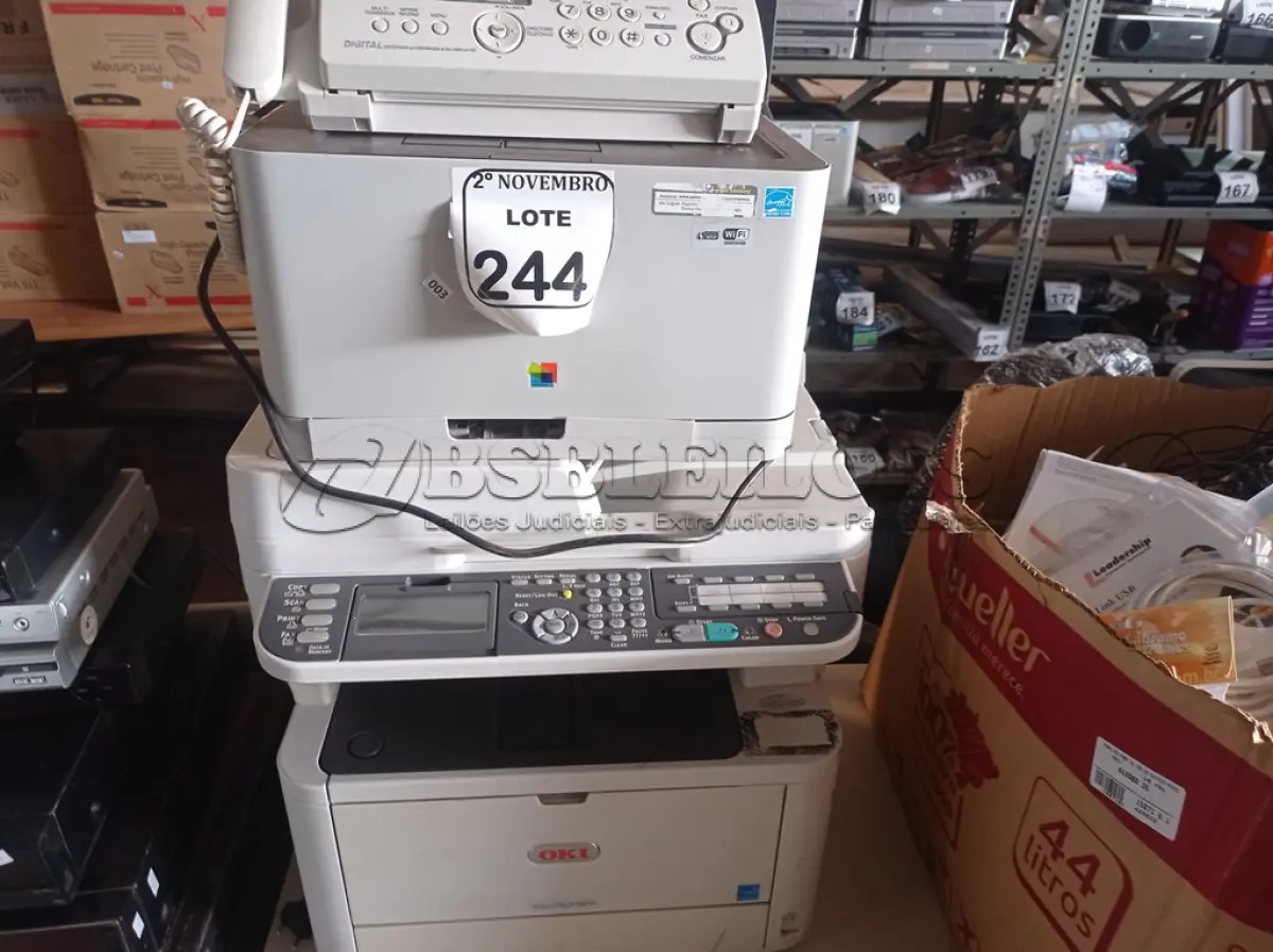 LOTE 244 - 01 APARELHO DE FAX INCOMPLETO 02 IMPRESSORAS SENDO UMA MULTIFUNCIONAL OKI E A OUTRA SAMSUMG. (NO ESTADO) ATENÇÃO! FAZER A VISITAÇÃO ANTES DE ARREMATAR, NÃO SABEMOS SE FUNCIONA. LEILÃO NÃO TEM GARANTIA E NEM DEVOLUÇÃO, SUJEITO A POSSÍVEIS AVARIAS VISÍVEIS/OCULTAS E/OU AUSÊNCIA DE COMPONENTES.