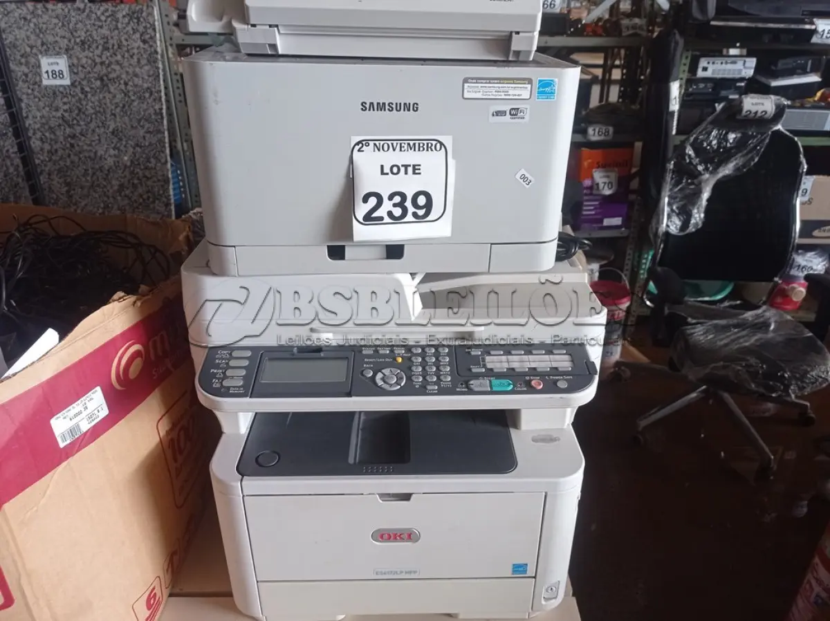 LOTE 239 - 01 APARELHO DE FAX INCOMPLETO 02 IMPRESSORAS SENDO UMA MULTIFUNCIONAL OKI E A OUTRA SAMSUNG. (NO ESTADO) ATENÇÃO! FAZER A VISITAÇÃO ANTES DE ARREMATAR, NÃO SABEMOS SE FUNCIONA. LEILÃO NÃO TEM GARANTIA E NEM DEVOLUÇÃO, SUJEITO A POSSÍVEIS AVARIAS VISÍVEIS/OCULTAS E/OU AUSÊNCIA DE COMPONENTES.