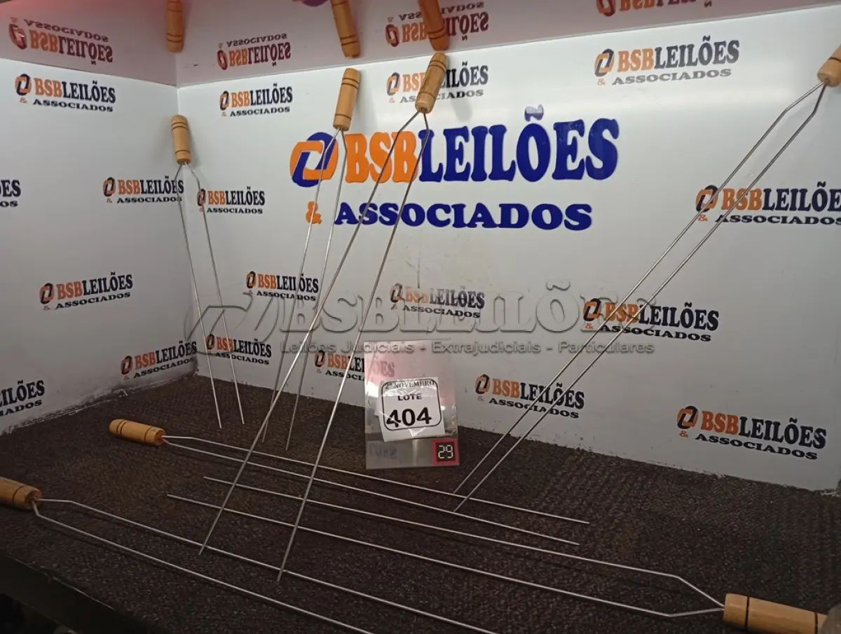 LOTE 404 - 07 ESPETOS P/CHURRASCO TAMANHOS DIVERSOS(NOVO). (NO ESTADO) ATENÇÃO! FAZER A VISITAÇÃO ANTES DE ARREMATAR, NÃO SABEMOS SE FUNCIONA. LEILÃO NÃO TEM GARANTIA E NEM DEVOLUÇÃO, SUJEITO A POSSÍVEIS AVARIAS VISÍVEIS/OCULTAS E/OU AUSÊNCIA DE COMPONENTES.