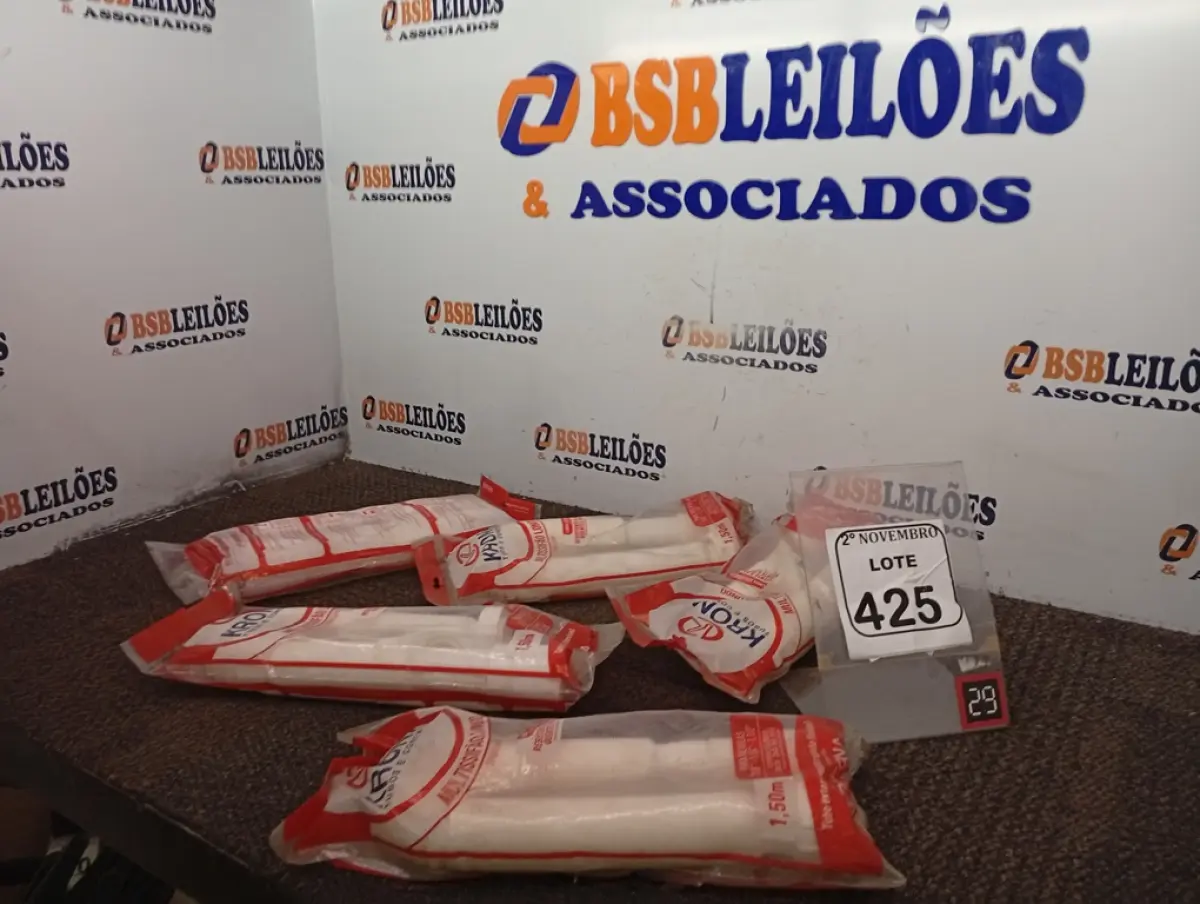 LOTE 425