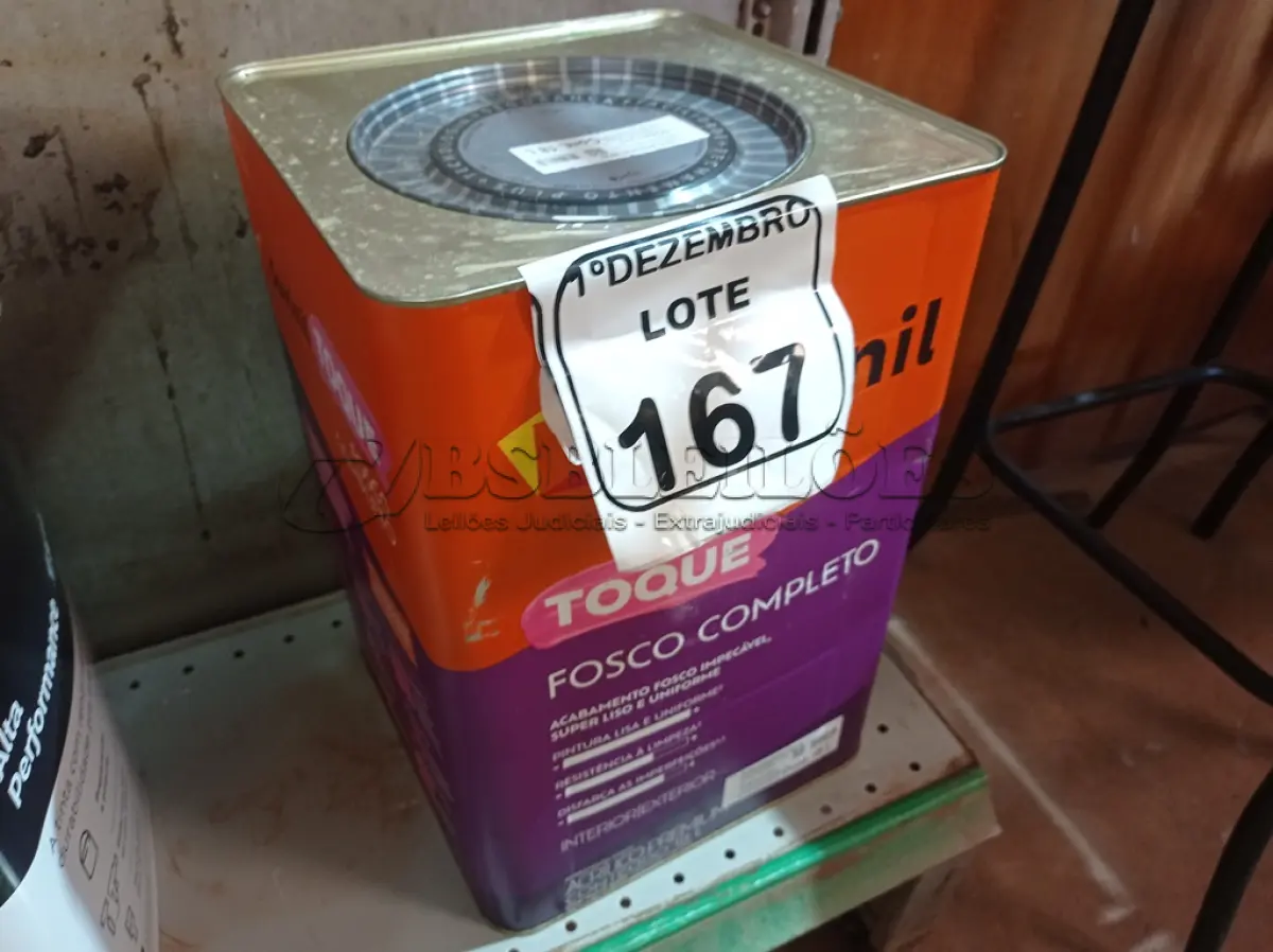 LOTE 167 - 01 LATA DE TINTA MARCA SUVINIL COR BRANCO NEVE ACRÍLICA PREMIUM 18L.(VALIDADE 10/2027) (NOVO) (NO ESTADO) ATENÇÃO! FAZER A VISITAÇÃO ANTES DE ARREMATAR, NÃO SABEMOS SE FUNCIONA. LEILÃO NÃO TEM GARANTIA E NEM DEVOLUÇÃO, SUJEITO A POSSÍVEIS AVARIAS VISÍVEIS/OCULTAS E/OU AUSÊNCIA DE COMPONENTES.