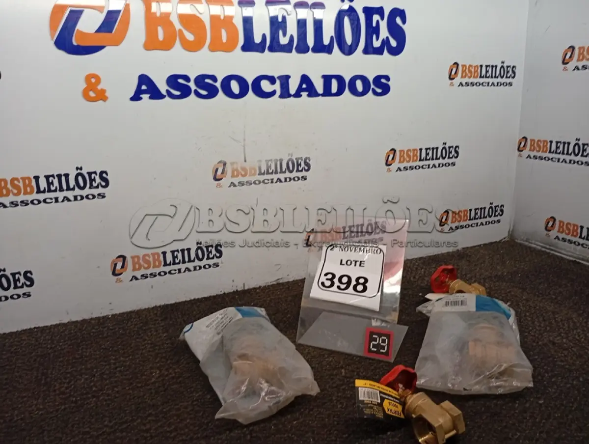 LOTE 398 - 04 REGISTROS DE GAVETA EM METAL MARCAS E MODELOS DIVERSOS(NOVO). (NO ESTADO) ATENÇÃO! FAZER A VISITAÇÃO ANTES DE ARREMATAR, NÃO SABEMOS SE FUNCIONA. LEILÃO NÃO TEM GARANTIA E NEM DEVOLUÇÃO, SUJEITO A POSSÍVEIS AVARIAS VISÍVEIS/OCULTAS E/OU AUSÊNCIA DE COMPONENTES.