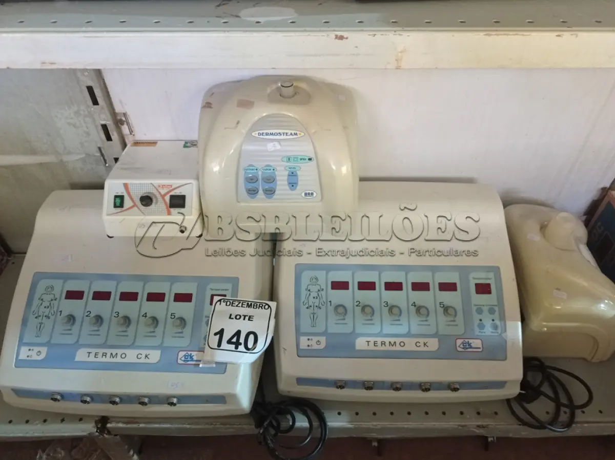 LOTE 140 - 01 APARELHO PARA ESTÉTICA CK MODELO G5V E 01 DERMOSTEAM. (NO ESTADO) ATENÇÃO! FAZER A VISITAÇÃO ANTES DE ARREMATAR, NÃO SABEMOS SE FUNCIONA. LEILÃO NÃO TEM GARANTIA E NEM DEVOLUÇÃO, SUJEITO A POSSÍVEIS AVARIAS VISÍVEIS/OCULTAS E/OU AUSÊNCIA DE COMPONENTES.