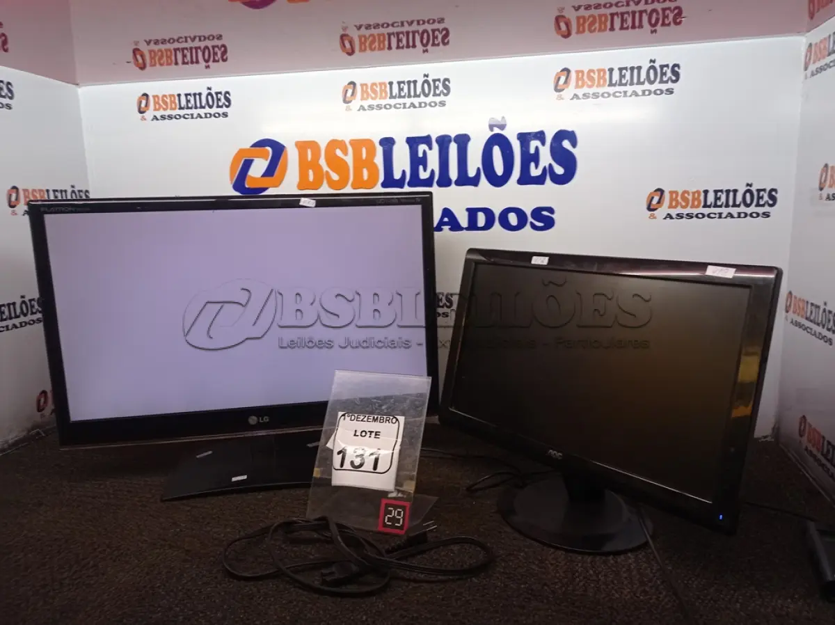 LOTE 131 - 01 TELA P/ MARCAS E MODELOS DIVERSOS P/RETIRADA DE PEÇAS. (NO ESTADO) ATENÇÃO! FAZER A VISITAÇÃO ANTES DE ARREMATAR, NÃO SABEMOS SE FUNCIONA. LEILÃO NÃO TEM GARANTIA E NEM DEVOLUÇÃO, SUJEITO A POSSÍVEIS AVARIAS VISÍVEIS/OCULTAS E/OU AUSÊNCIA DE COMPONENTES.