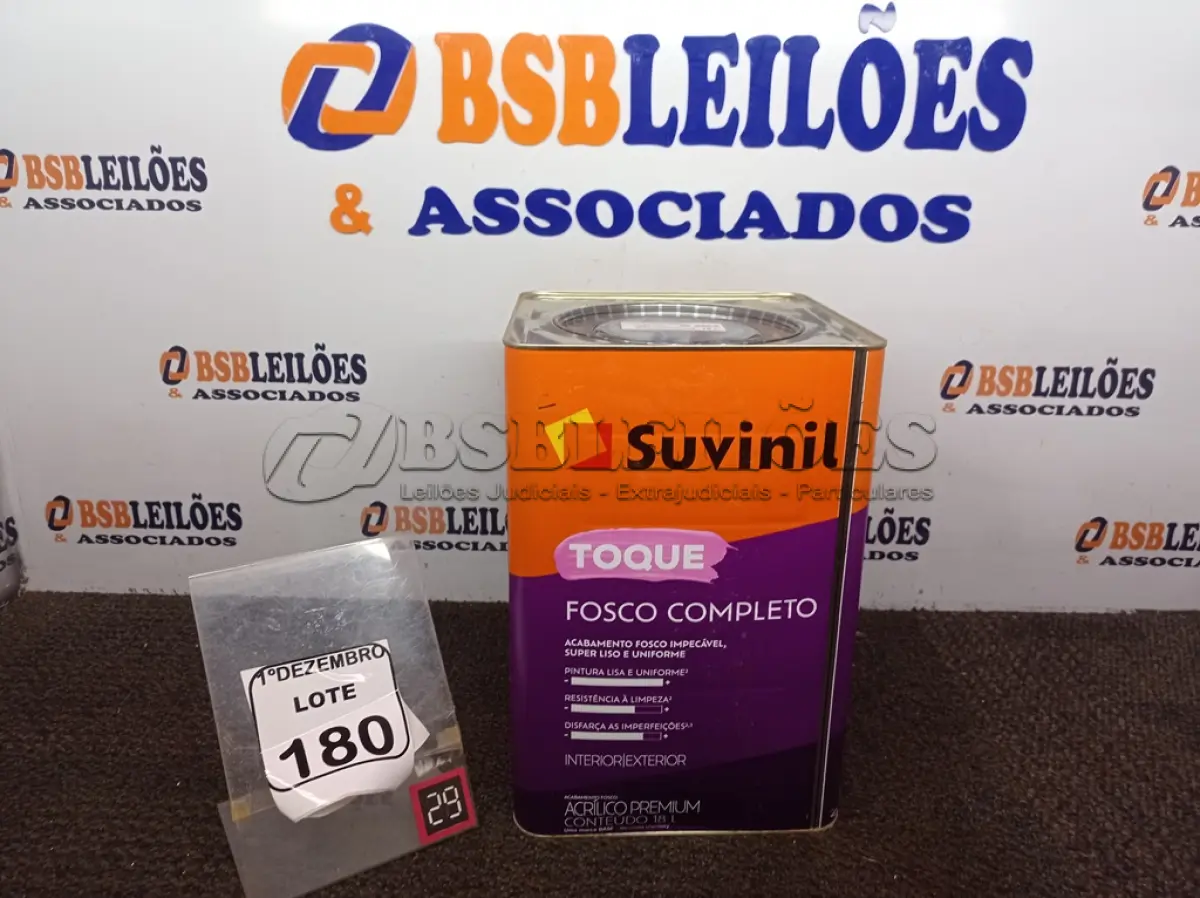 LOTE 180 - 01 LATA DE TINTA MARCA SUVINIL COR BRANCO NEVE ACRÍLICA PREMIUM 18L. (VALIDADE 10/2027) (NOVO) (NO ESTADO) ATENÇÃO! FAZER A VISITAÇÃO ANTES DE ARREMATAR, NÃO SABEMOS SE FUNCIONA. LEILÃO NÃO TEM GARANTIA E NEM DEVOLUÇÃO, SUJEITO A POSSÍVEIS AVARIAS VISÍVEIS/OCULTAS E/OU AUSÊNCIA DE COMPONENTES.