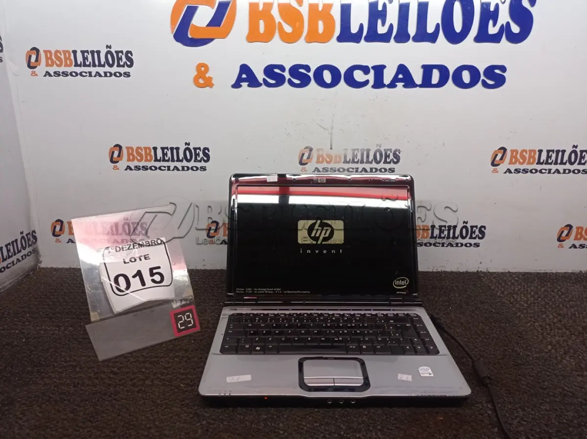 LOTE 015 - 01 NOTEBOOK MARCA HP. (NO ESTADO) ATENÇÃO! FAZER A VISITAÇÃO ANTES DE ARREMATAR, NÃO SABEMOS SE FUNCIONA. LEILÃO NÃO TEM GARANTIA E NEM DEVOLUÇÃO, SUJEITO A POSSÍVEIS AVARIAS VISÍVEIS/OCULTAS E/OU AUSÊNCIA DE COMPONENTES.