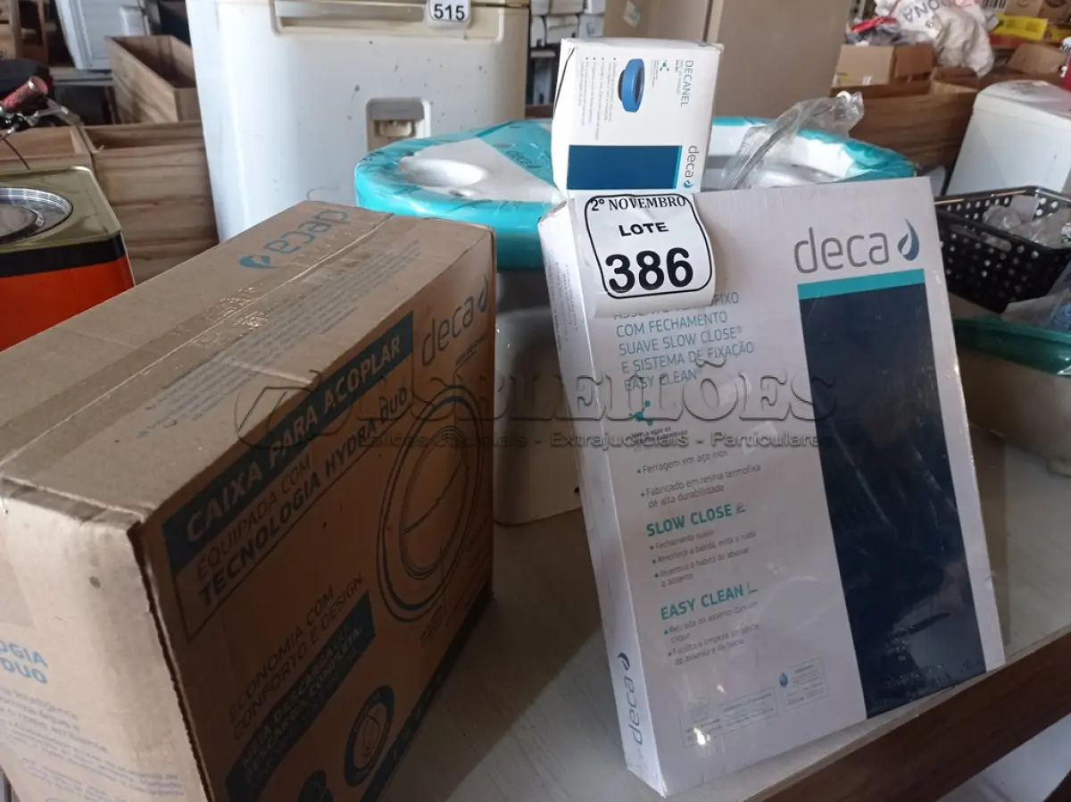 LOTE 386 - 01 VASO ACOPLADO MARCA DECA NA COR BRANCA(NOVO). (NO ESTADO) ATENÇÃO! FAZER A VISITAÇÃO ANTES DE ARREMATAR, NÃO SABEMOS SE FUNCIONA. LEILÃO NÃO TEM GARANTIA E NEM DEVOLUÇÃO, SUJEITO A POSSÍVEIS AVARIAS VISÍVEIS/OCULTAS E/OU AUSÊNCIA DE COMPONENTES.