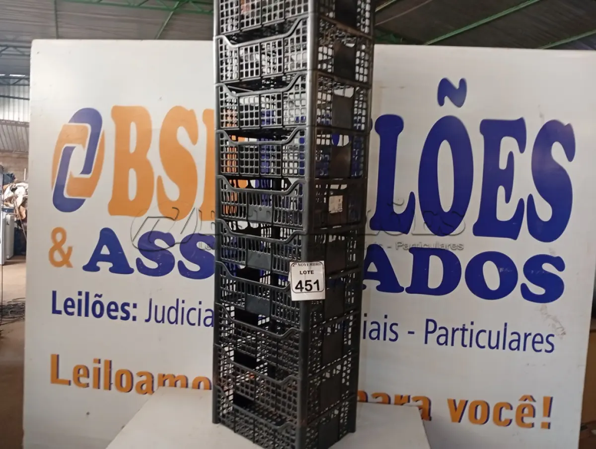LOTE 451 - 10 CESTAS ORGANIZADORAS DE PLÁSTICO (NOVO). (NO ESTADO) ATENÇÃO! FAZER A VISITAÇÃO ANTES DE ARREMATAR, NÃO SABEMOS SE FUNCIONA. LEILÃO NÃO TEM GARANTIA E NEM DEVOLUÇÃO, SUJEITO A POSSÍVEIS AVARIAS VISÍVEIS/OCULTAS E/OU AUSÊNCIA DE COMPONENTES.