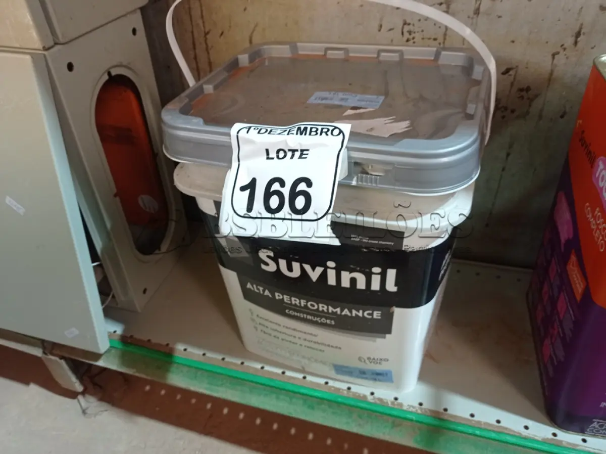LOTE 166 - 01 BALDE DE TINTA BRANCO FOSCO MARCA SUVINIL 18L. (VALIDADE 09/2027)(NOVO) (NO ESTADO) ATENÇÃO! FAZER A VISITAÇÃO ANTES DE ARREMATAR, NÃO SABEMOS SE FUNCIONA. LEILÃO NÃO TEM GARANTIA E NEM DEVOLUÇÃO, SUJEITO A POSSÍVEIS AVARIAS VISÍVEIS/OCULTAS E/OU AUSÊNCIA DE COMPONENTES.