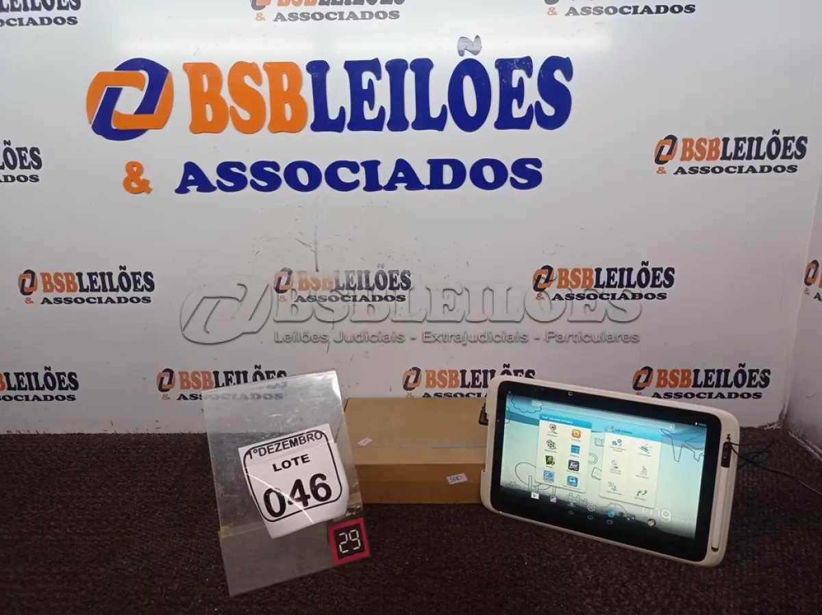 LOTE 046 - 01 TABLET MARCA INTEL. (NO  ESTADO) ATENÇÃO! FAZER A VISITAÇÃO ANTES DE ARREMATAR, NÃO SABEMOS SE FUNCIONA. LEILÃO NÃO TEM GARANTIA E NEM DEVOLUÇÃO, SUJEITO A POSSÍVEIS AVARIAS VISÍVEIS/OCULTAS E/OU AUSÊNCIA DE COMPONENTES.