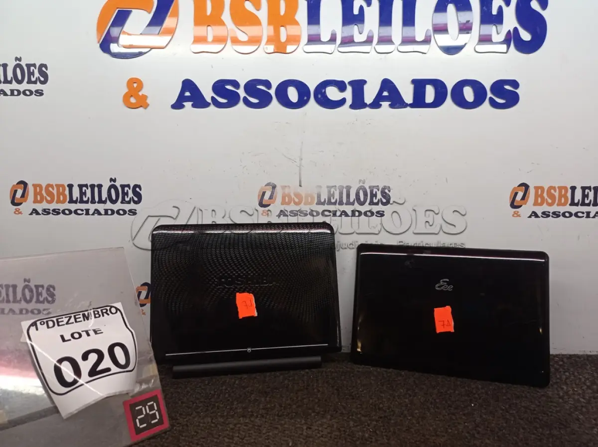 LOTE 020 - 02 NETBOOKS MARCA TOSHIBA E EEE. (NO ESTADO) ATENÇÃO! FAZER A VISITAÇÃO ANTES DE ARREMATAR, NÃO SABEMOS SE FUNCIONA. LEILÃO NÃO TEM GARANTIA E NEM DEVOLUÇÃO, SUJEITO A POSSÍVEIS AVARIAS VISÍVEIS/OCULTAS E/OU AUSÊNCIA DE COMPONENTES.