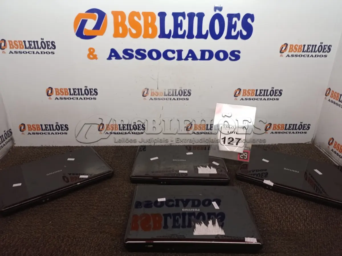 LOTE 127 - 04 NOTEBOOK’S MARCAS E MODELOS DIVERSOS P/RETIRADA DE PEÇAS. (NO ESTADO) ATENÇÃO! FAZER A VISITAÇÃO ANTES DE ARREMATAR, NÃO SABEMOS SE FUNCIONA. LEILÃO NÃO TEM GARANTIA E NEM DEVOLUÇÃO, SUJEITO A POSSÍVEIS AVARIAS VISÍVEIS/OCULTAS E/OU AUSÊNCIA DE COMPONENTES.
