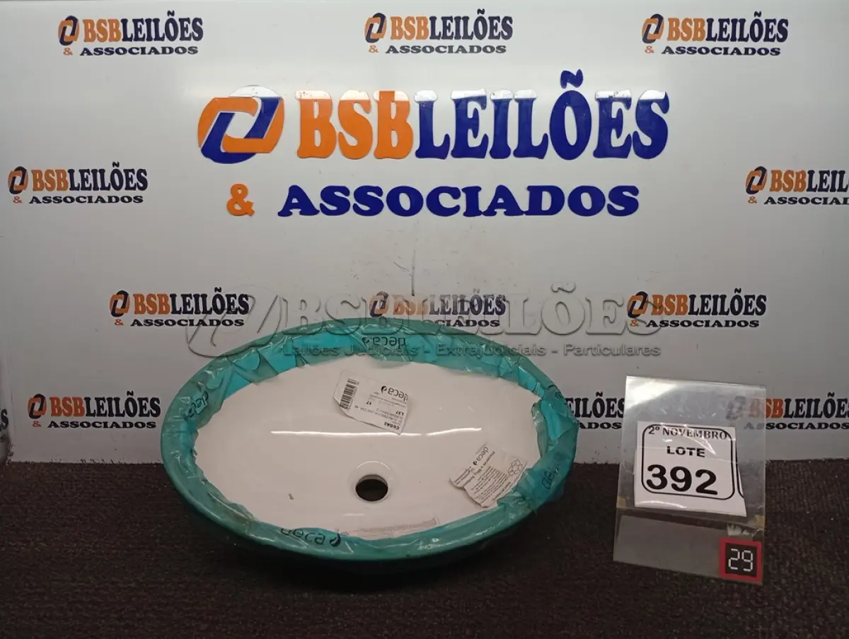 LOTE 392 - 01 CUBA DE EMBUTIR NA COR BRANCA(NOVO). (NO ESTADO) ATENÇÃO! FAZER A VISITAÇÃO ANTES DE ARREMATAR, NÃO SABEMOS SE FUNCIONA. LEILÃO NÃO TEM GARANTIA E NEM DEVOLUÇÃO, SUJEITO A POSSÍVEIS AVARIAS VISÍVEIS/OCULTAS E/OU AUSÊNCIA DE COMPONENTES.
