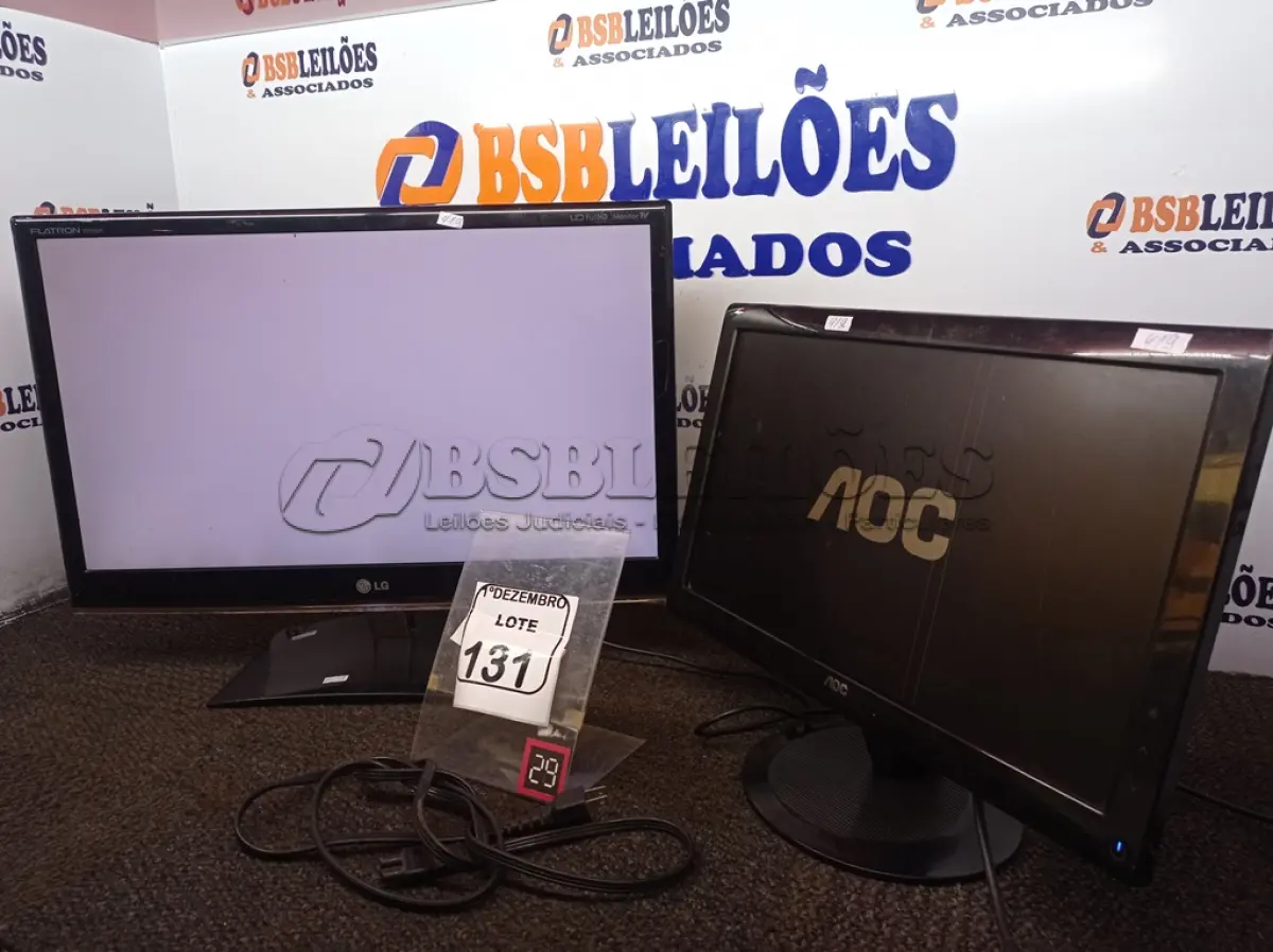 LOTE 131 - 01 TELA P/ MARCAS E MODELOS DIVERSOS P/RETIRADA DE PEÇAS. (NO ESTADO) ATENÇÃO! FAZER A VISITAÇÃO ANTES DE ARREMATAR, NÃO SABEMOS SE FUNCIONA. LEILÃO NÃO TEM GARANTIA E NEM DEVOLUÇÃO, SUJEITO A POSSÍVEIS AVARIAS VISÍVEIS/OCULTAS E/OU AUSÊNCIA DE COMPONENTES.