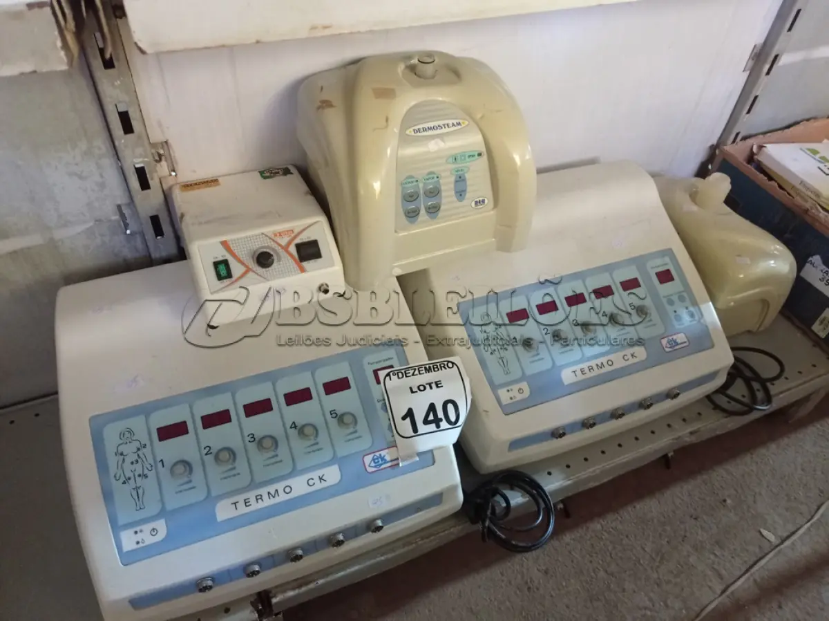 LOTE 140 - 01 APARELHO PARA ESTÉTICA CK MODELO G5V E 01 DERMOSTEAM. (NO ESTADO) ATENÇÃO! FAZER A VISITAÇÃO ANTES DE ARREMATAR, NÃO SABEMOS SE FUNCIONA. LEILÃO NÃO TEM GARANTIA E NEM DEVOLUÇÃO, SUJEITO A POSSÍVEIS AVARIAS VISÍVEIS/OCULTAS E/OU AUSÊNCIA DE COMPONENTES.