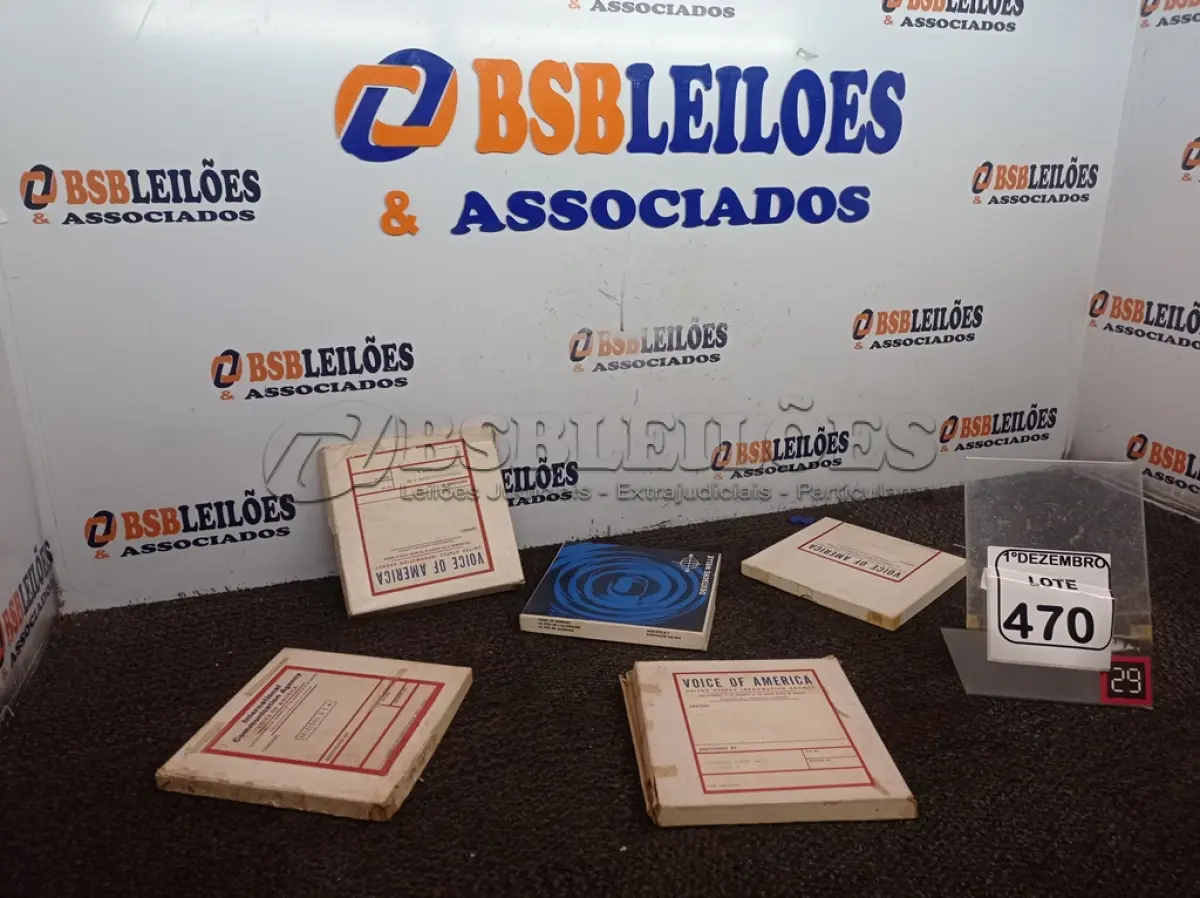 LOTE 470 - 05 FITAS ANTIGAS. (NO ESTADO) ATENÇÃO! FAZER A VISITAÇÃO ANTES DE ARREMATAR, NÃO SABEMOS SE FUNCIONA. LEILÃO NÃO TEM GARANTIA E NEM DEVOLUÇÃO, SUJEITO A POSSÍVEIS AVARIAS VISÍVEIS/OCULTAS E/OU AUSÊNCIA DE COMPONENTES.