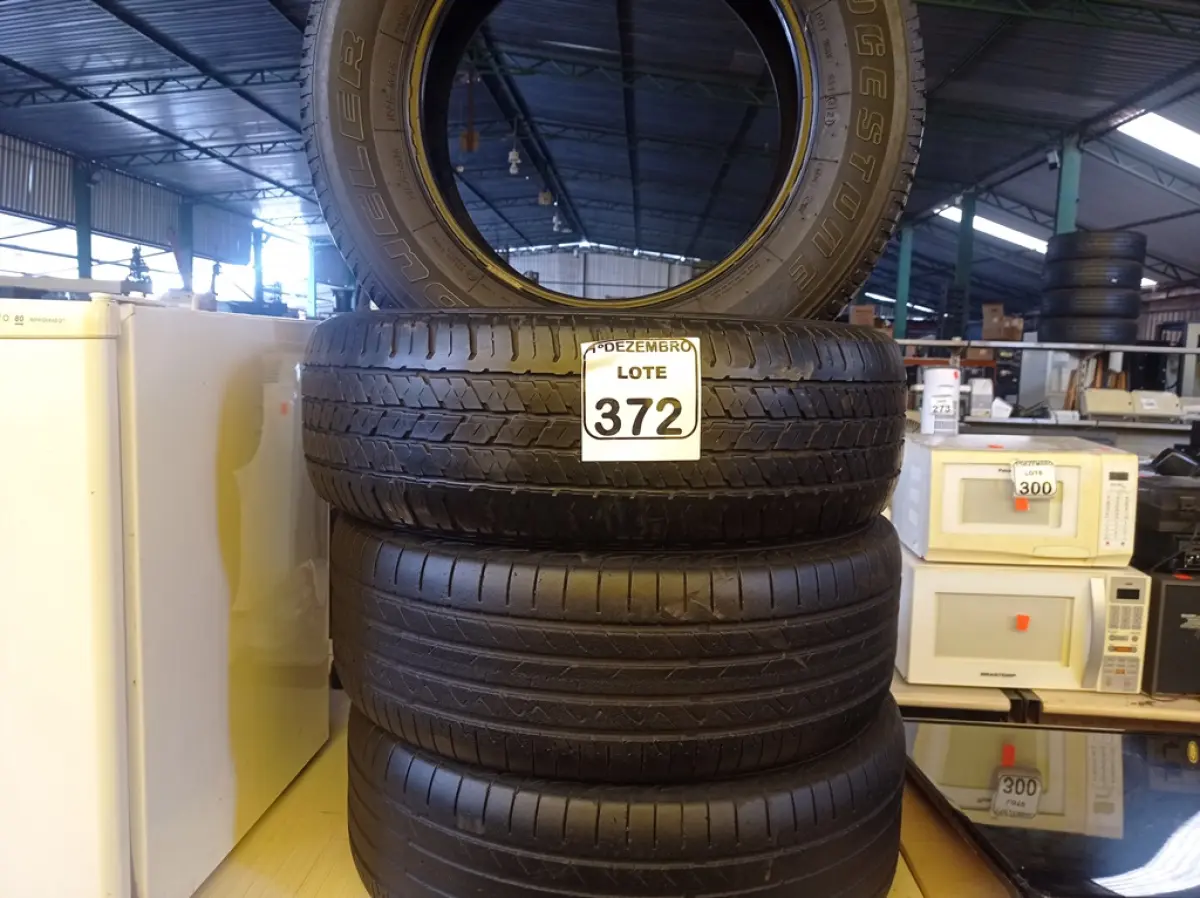 LOTE 372