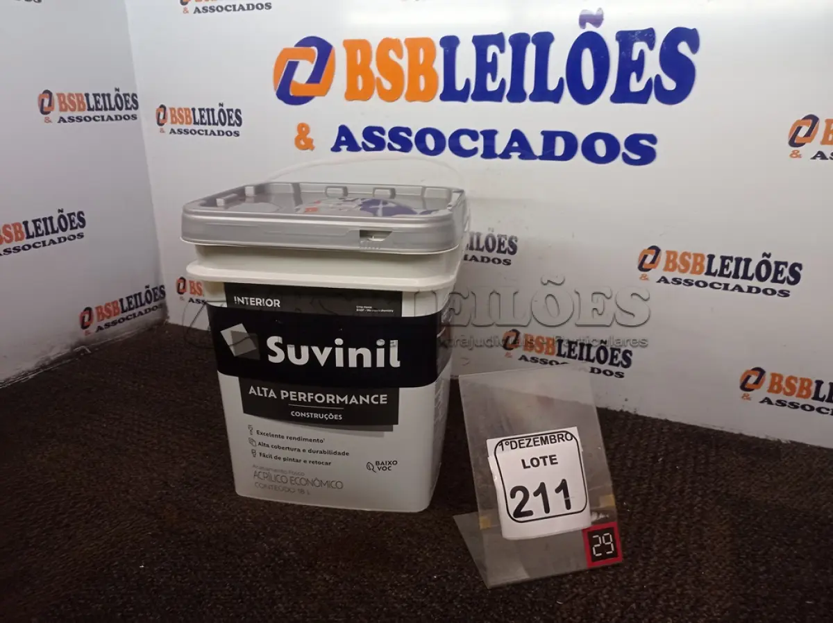 LOTE 211 - 01 BALDE DE TINTA BRANCO FOSCO MARCA SUVINIL 18L.(NOVO) (VALIDADE 09/2027)(NO ESTADO) ATENÇÃO! FAZER A VISITAÇÃO ANTES DE ARREMATAR, NÃO SABEMOS SE FUNCIONA. LEILÃO NÃO TEM GARANTIA E NEM DEVOLUÇÃO, SUJEITO A POSSÍVEIS AVARIAS VISÍVEIS/OCULTAS E/OU AUSÊNCIA DE COMPONENTES.