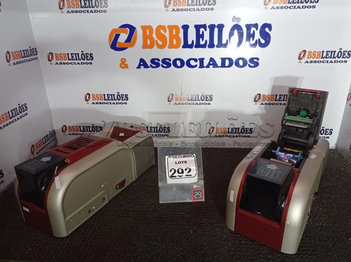 LOTE 292 - 02 IMPRESSORAS P/CARTÃO MARCA IITA. (NO ESTADO) ATENÇÃO! FAZER A VISITAÇÃO ANTES DE ARREMATAR, NÃO SABEMOS SE FUNCIONA. LEILÃO NÃO TEM GARANTIA E NEM DEVOLUÇÃO, SUJEITO A POSSÍVEIS AVARIAS VISÍVEIS/OCULTAS E/OU AUSÊNCIA DE COMPONENTES.