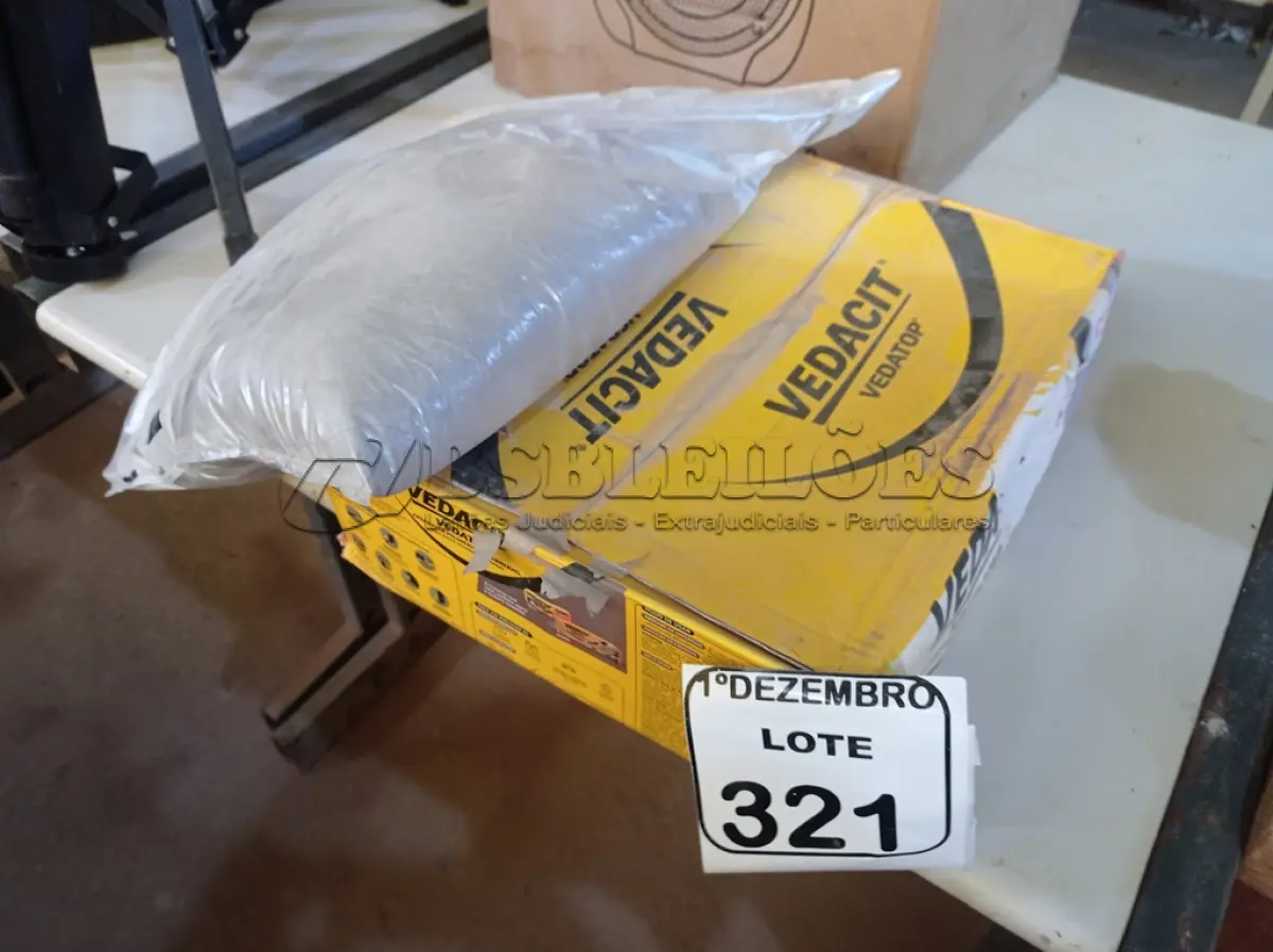 LOTE 321 - 02 CAIXAS DE VEDACIT ARGAMASSA POLIMÉRICA IMPERMEÁVEL. (NO ESTADO) ATENÇÃO! FAZER A VISITAÇÃO ANTES DE ARREMATAR, NÃO SABEMOS SE FUNCIONA. LEILÃO NÃO TEM GARANTIA E NEM DEVOLUÇÃO, SUJEITO A POSSÍVEIS AVARIAS VISÍVEIS/OCULTAS E/OU AUSÊNCIA DE COMPONENTES.
