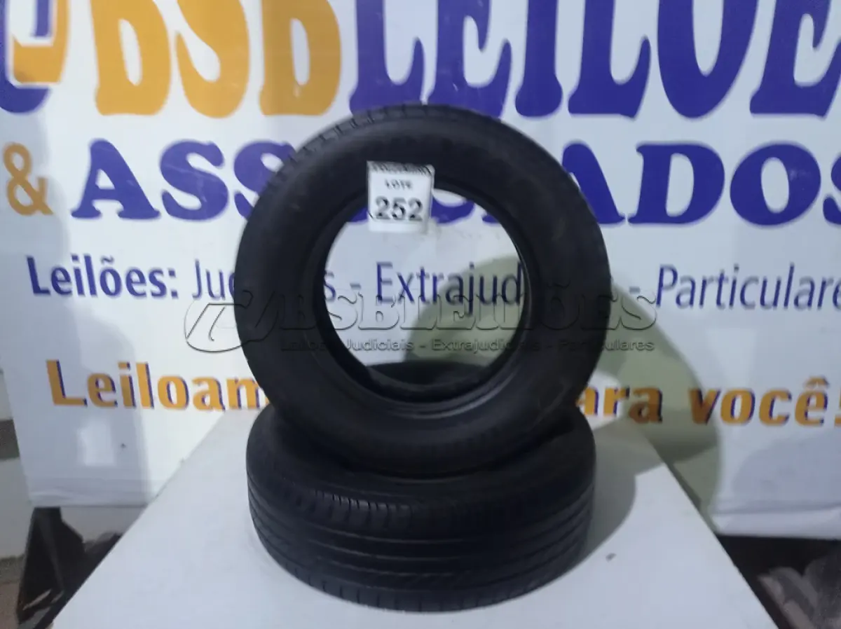 LOTE 252 - 02 PNEUS MEIA VIDA 185-70-14” USADOS. (NO ESTADO) ATENÇÃO! FAZER A VISITAÇÃO ANTES DE ARREMATAR, NÃO SABEMOS SE FUNCIONA. LEILÃO NÃO TEM GARANTIA E NEM DEVOLUÇÃO, SUJEITO A POSSÍVEIS AVARIAS VISÍVEIS/OCULTAS E/OU AUSÊNCIA DE COMPONENTES.