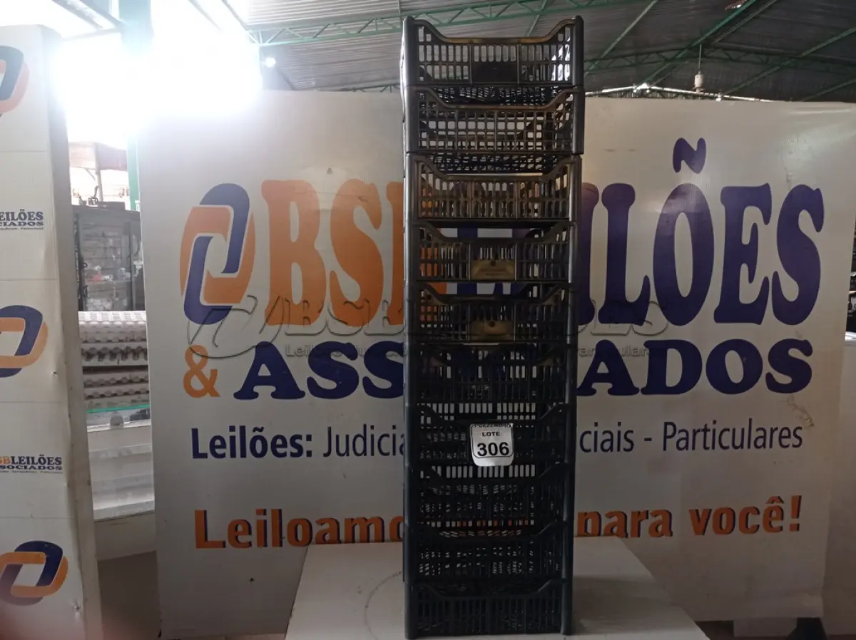 LOTE 306 - 10 CESTAS ORGANIZADORAS. (NO ESTADO) ATENÇÃO! FAZER A VISITAÇÃO ANTES DE ARREMATAR, NÃO SABEMOS SE FUNCIONA. LEILÃO NÃO TEM GARANTIA E NEM DEVOLUÇÃO, SUJEITO A POSSÍVEIS AVARIAS VISÍVEIS/OCULTAS E/OU AUSÊNCIA DE COMPONENTES.