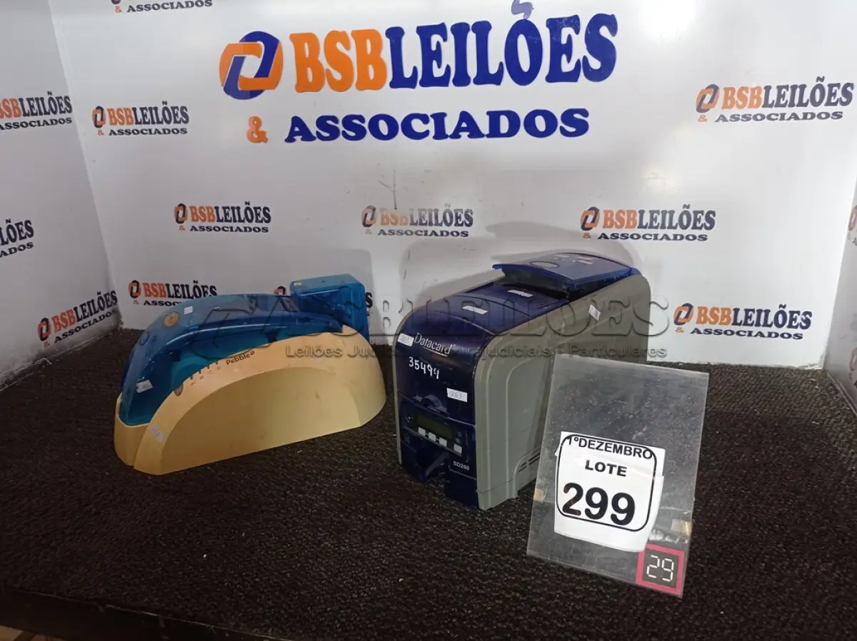 LOTE 299 - 02 IMPRESSORAS DE CARTÃO MARCA EVOLIS E DATACARD. (NO ESTADO) ATENÇÃO! FAZER A VISITAÇÃO ANTES DE ARREMATAR, NÃO SABEMOS SE FUNCIONA. LEILÃO NÃO TEM GARANTIA E NEM DEVOLUÇÃO, SUJEITO A POSSÍVEIS AVARIAS VISÍVEIS/OCULTAS E/OU AUSÊNCIA DE COMPONENTES.