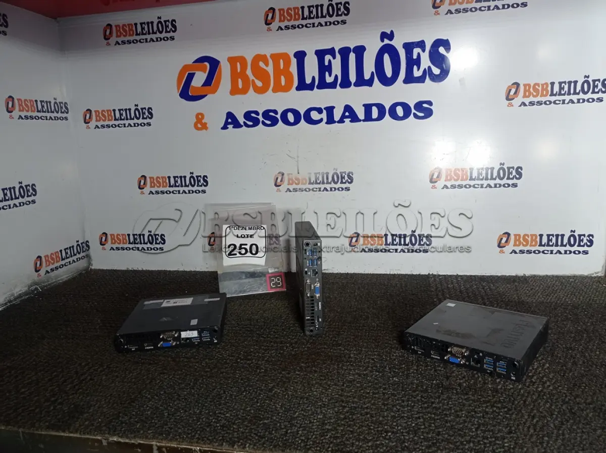 LOTE 250 - 03 MINIS CPU’S MARCA POSITIVO P/RETIRADA DE PEÇAS. (NO ESTADO) ATENÇÃO! FAZER A VISITAÇÃO ANTES DE ARREMATAR, NÃO SABEMOS SE FUNCIONA. LEILÃO NÃO TEM GARANTIA E NEM DEVOLUÇÃO, SUJEITO A POSSÍVEIS AVARIAS VISÍVEIS/OCULTAS E/OU AUSÊNCIA DE COMPONENTES.