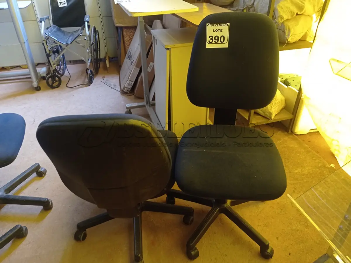 LOTE 390