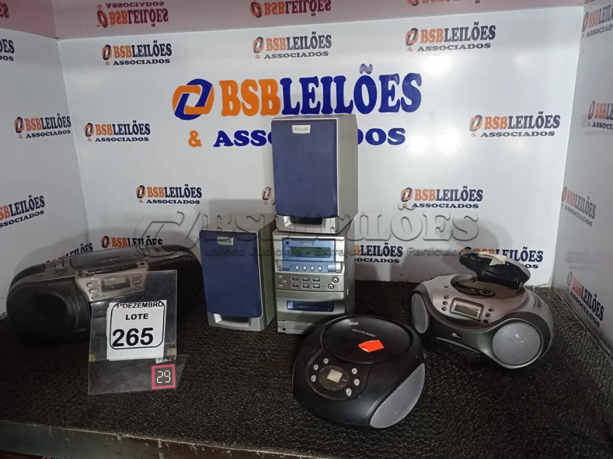 LOTE 265 - 04 MICROSYSTEMS MARCAS E MODELOS DIVERSOS. (NO ESTADO) ATENÇÃO! FAZER A VISITAÇÃO ANTES DE ARREMATAR, NÃO SABEMOS SE FUNCIONA. LEILÃO NÃO TEM GARANTIA E NEM DEVOLUÇÃO, SUJEITO A POSSÍVEIS AVARIAS VISÍVEIS/OCULTAS E/OU AUSÊNCIA DE COMPONENTES.