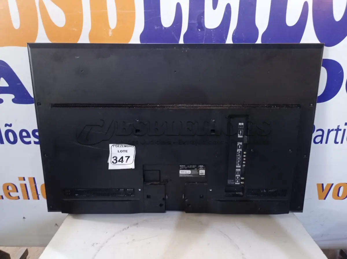 LOTE 347 - 01 TV MARCA SONY 46” P/RETIRADA DE PEÇAS (NO ESTADO) ATENÇÃO! FAZER A VISITAÇÃO ANTES DE ARREMATAR, NÃO SABEMOS SE FUNCIONA. LEILÃO NÃO TEM GARANTIA E NEM DEVOLUÇÃO, SUJEITO A POSSÍVEIS AVARIAS VISÍVEIS/OCULTAS E/OU AUSÊNCIA DE COMPONENTES.