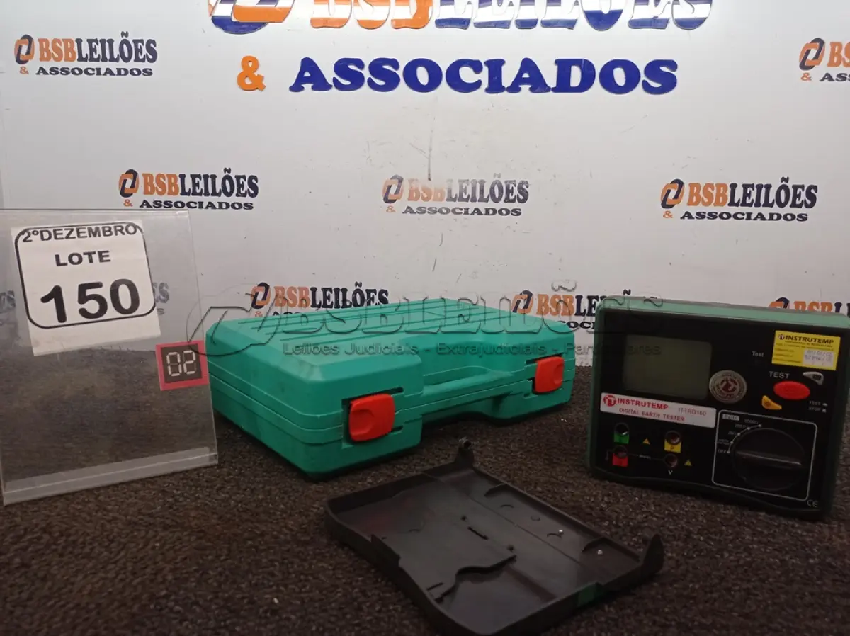 LOTE 150 - 01 MEGOMETRO DIGITAL PORTÁTIL MARCA INSTRUTEMP. (NO ESTADO) ATENÇÃO! FAZER A VISITAÇÃO ANTES DE ARREMATAR, NÃO SABEMOS SE FUNCIONA. LEILÃO NÃO TEM GARANTIA E NEM DEVOLUÇÃO, SUJEITO A POSSÍVEIS AVARIAS VISÍVEIS/OCULTAS E/OU AUSÊNCIA DE COMPONENTES.