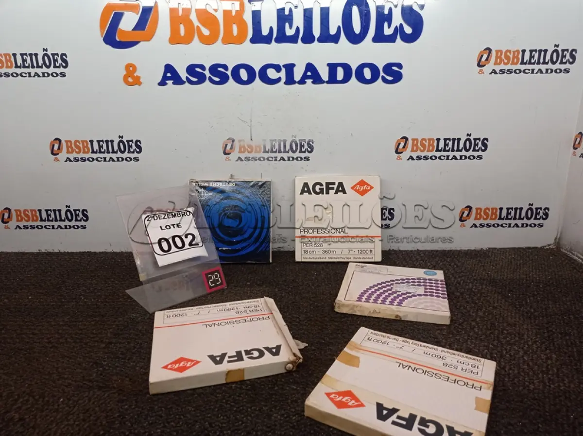 LOTE 002 - 05 FITAS P/GRAVADOR DE ROLOS ANTIGAS. (NO ESTADO) ATENÇÃO! FAZER A VISITAÇÃO ANTES DE ARREMATAR, NÃO SABEMOS SE FUNCIONA. LEILÃO NÃO TEM GARANTIA E NEM DEVOLUÇÃO, SUJEITO A POSSÍVEIS AVARIAS VISÍVEIS/OCULTAS E/OU AUSÊNCIA DE COMPONENTES.