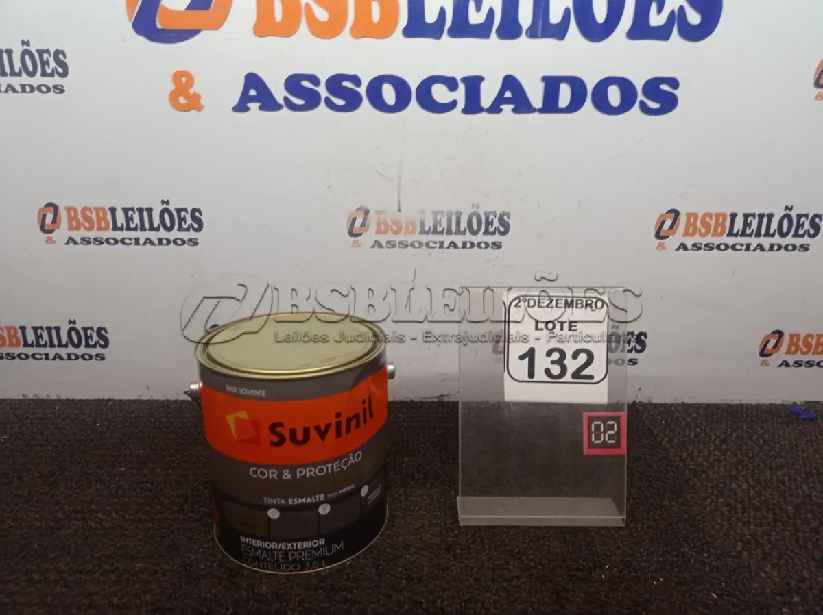 LOTE 132 - 01 LATA DE TINTA COR GRAFITE MARCA SUVINIL 3,6L P/METAIS. (NO ESTADO) ATENÇÃO! FAZER A VISITAÇÃO ANTES DE ARREMATAR, NÃO SABEMOS SE FUNCIONA. LEILÃO NÃO TEM GARANTIA E NEM DEVOLUÇÃO, SUJEITO A POSSÍVEIS AVARIAS VISÍVEIS/OCULTAS E/OU AUSÊNCIA DE COMPONENTES.
